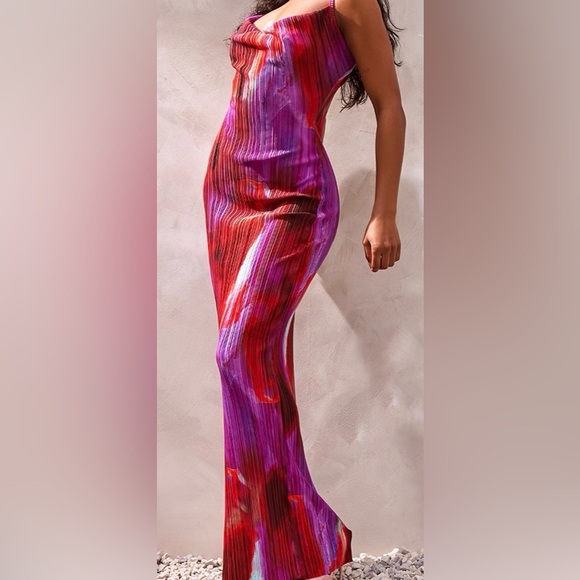 Pretty little Thing Womens full length form fitting dress going out party red - Picture 2 of 8